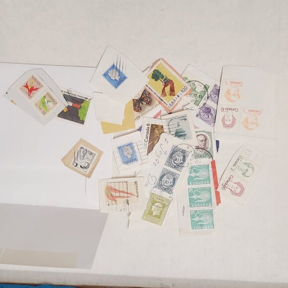 1974 Canada Post Offical Stamp Hobby Kit - Picture 9 of 10
